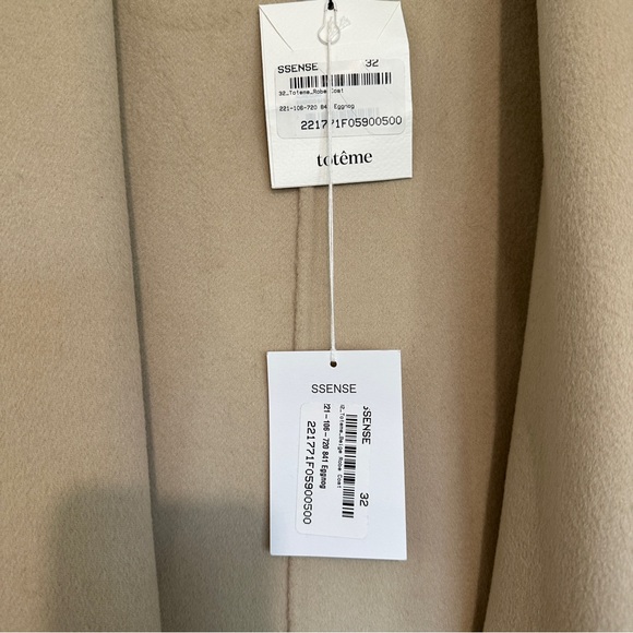 Toteme Robe Coat - Picture 6 of 14